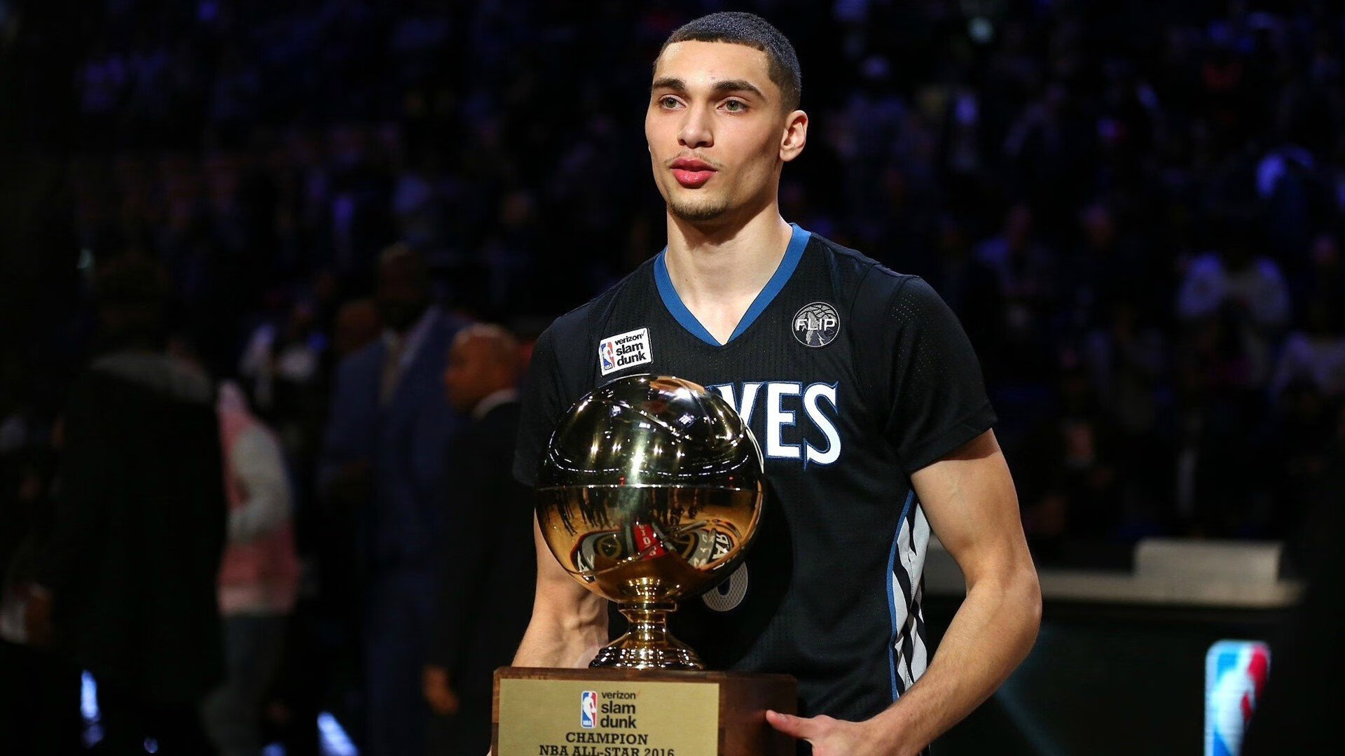 赛道与绿茵的碰撞，F1揭幕战与比利亚雷亚尔的压哨奇迹