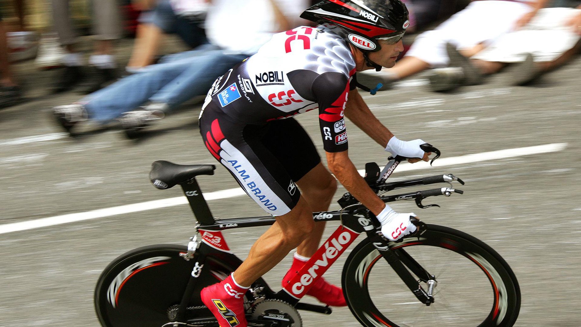 丹麦童话再现，卡瓦哈尔高光表现引领球队横扫美国